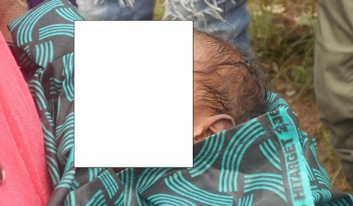 Gaoua - Fait divers : un nouveau-né découvert dans une touffe d’herbes par des enfants