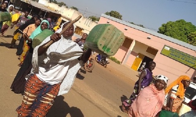 Gaoua : Les femmes ont encore marché pour réclamer de l’eau